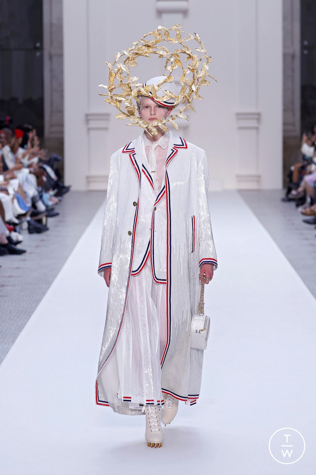 Fashion Week Paris Fall/Winter 2024 look 1 from the Thom Browne collection couture