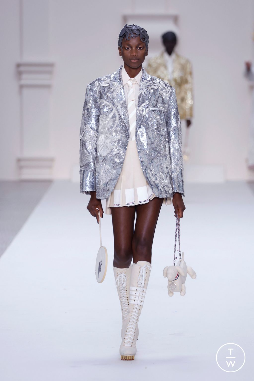 Fashion Week Paris Fall/Winter 2024 look 47 from the Thom Browne collection couture