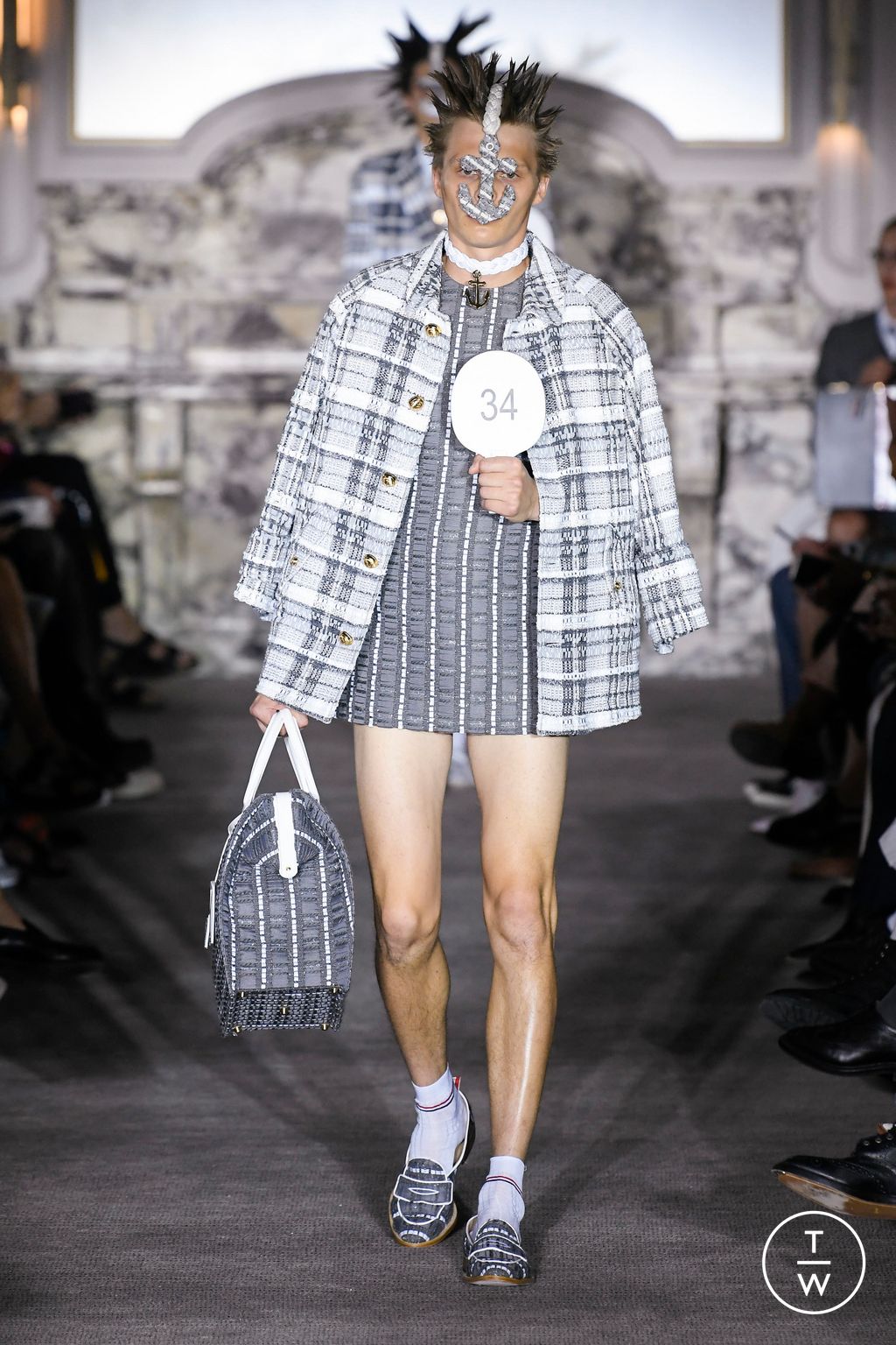 Fashion Week Paris Spring/Summer 2023 look 4 from the Thom Browne collection 男装