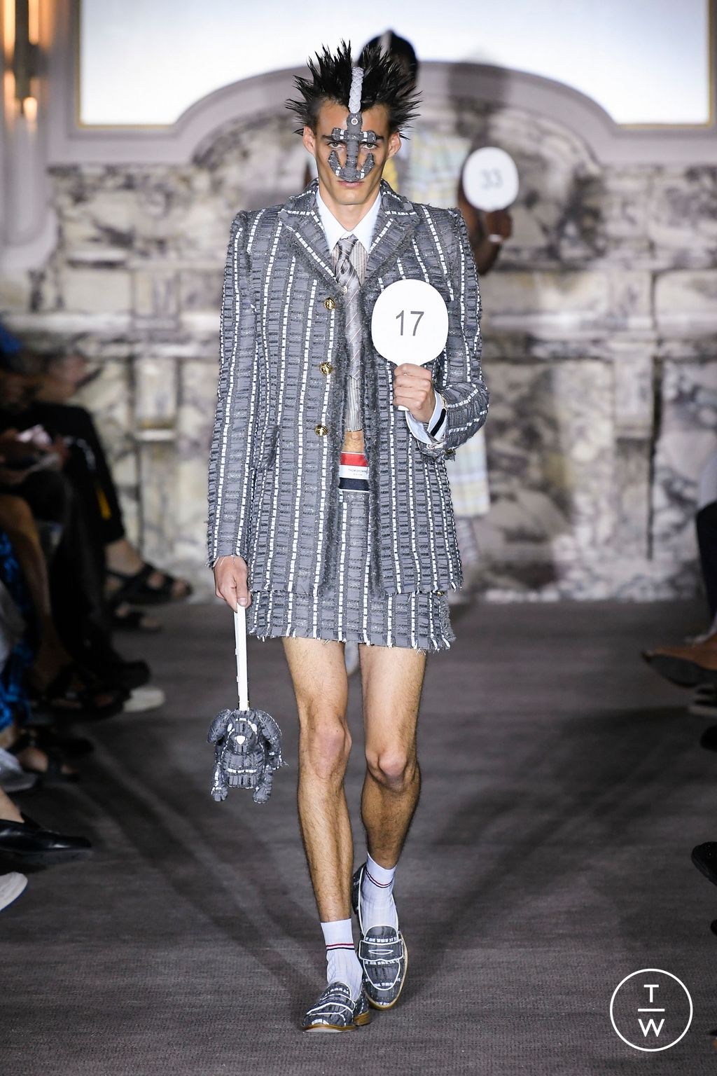 Fashion Week Paris Spring/Summer 2023 look 6 from the Thom Browne collection 男装