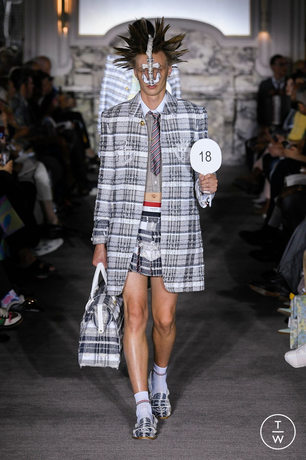 Fashion Week Paris Spring/Summer 2023 look 9 from the Thom Browne collection 男装