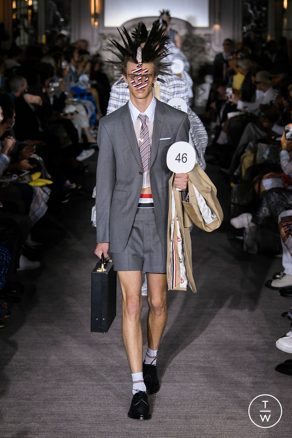 Fashion Week Paris Spring/Summer 2023 look 32 from the Thom Browne collection 男装
