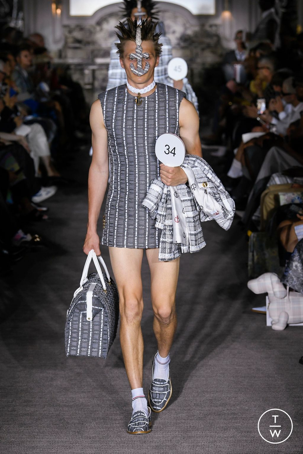 Fashion Week Paris Spring/Summer 2023 look 35 from the Thom Browne collection 男装