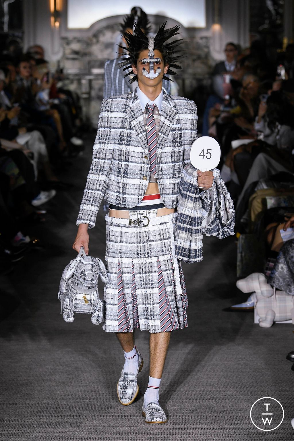 Fashion Week Paris Spring/Summer 2023 look 36 from the Thom Browne collection menswear