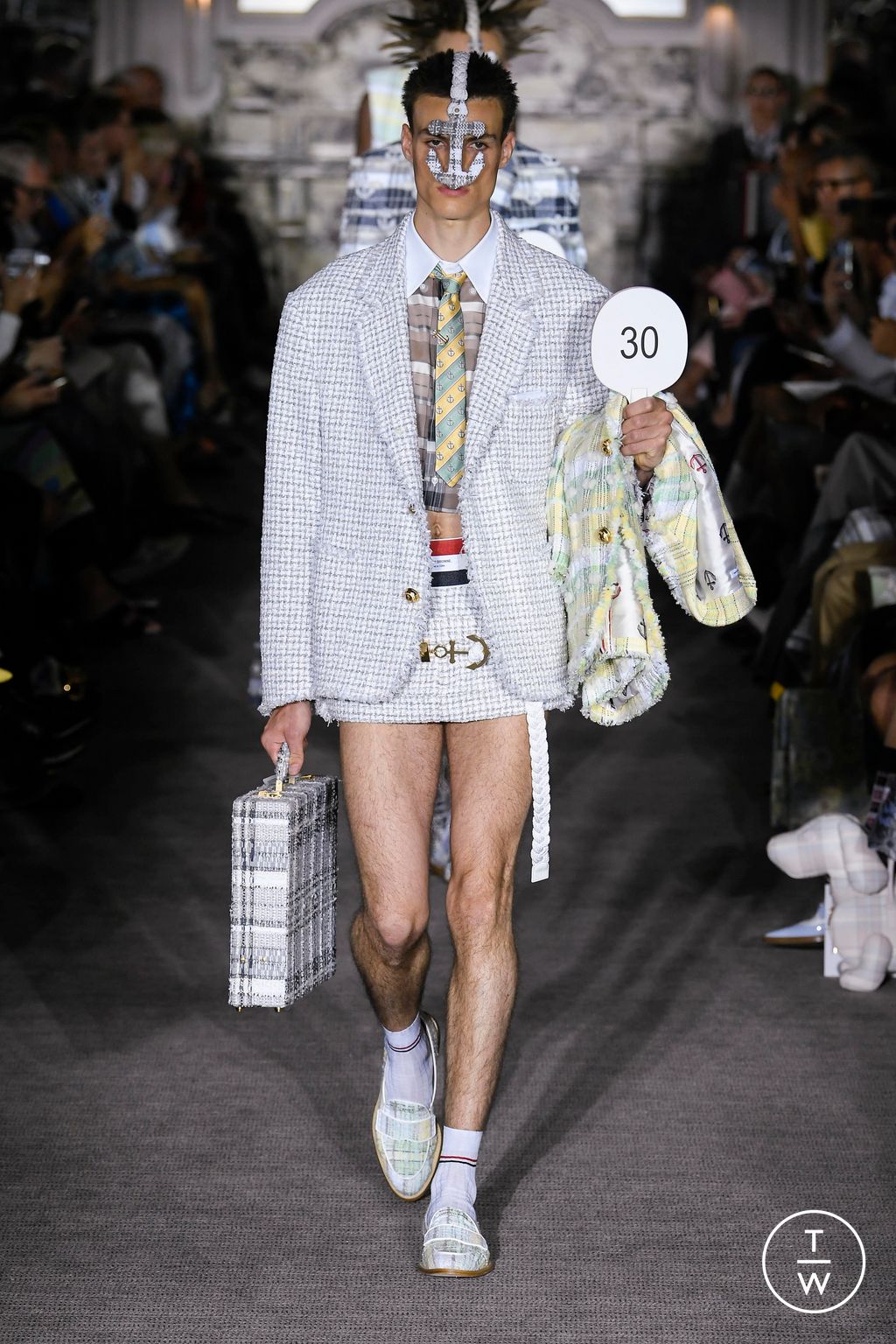 Fashion Week Paris Spring/Summer 2023 look 39 from the Thom Browne collection 男装