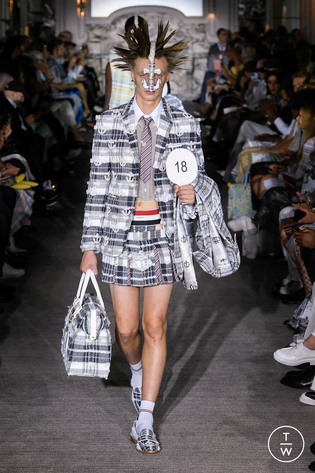 Fashion Week Paris Spring/Summer 2023 look 40 from the Thom Browne collection 男装