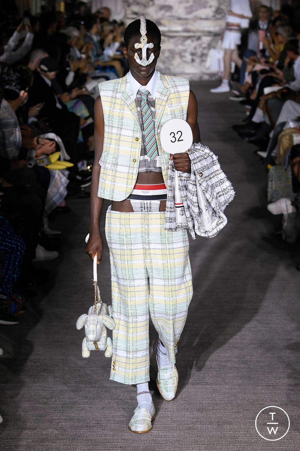 Fashion Week Paris Spring/Summer 2023 look 41 from the Thom Browne collection 男装