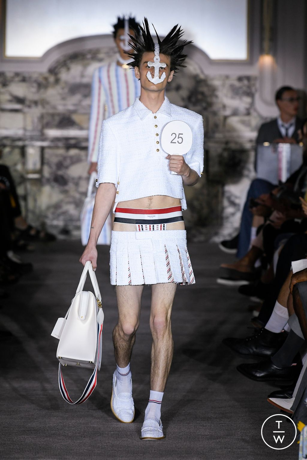 Fashion Week Paris Spring/Summer 2023 look 42 from the Thom Browne collection 男装