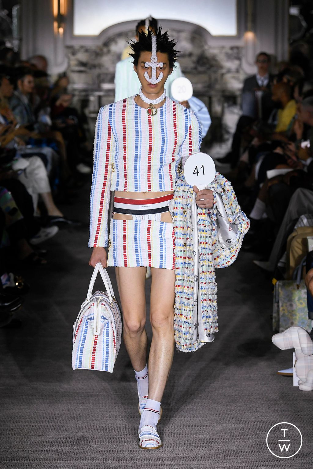 Fashion Week Paris Spring/Summer 2023 look 43 from the Thom Browne collection 男装