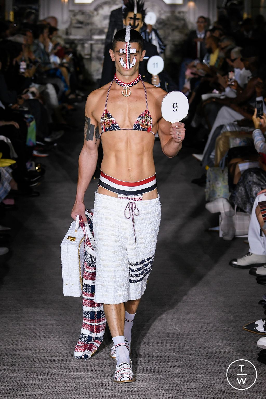 Fashion Week Paris Spring/Summer 2023 look 59 from the Thom Browne collection 男装