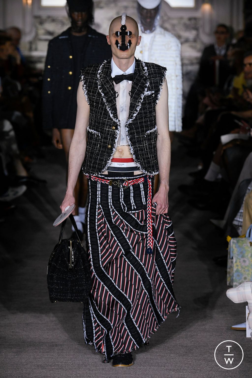 Fashion Week Paris Spring/Summer 2023 look 63 from the Thom Browne collection 男装