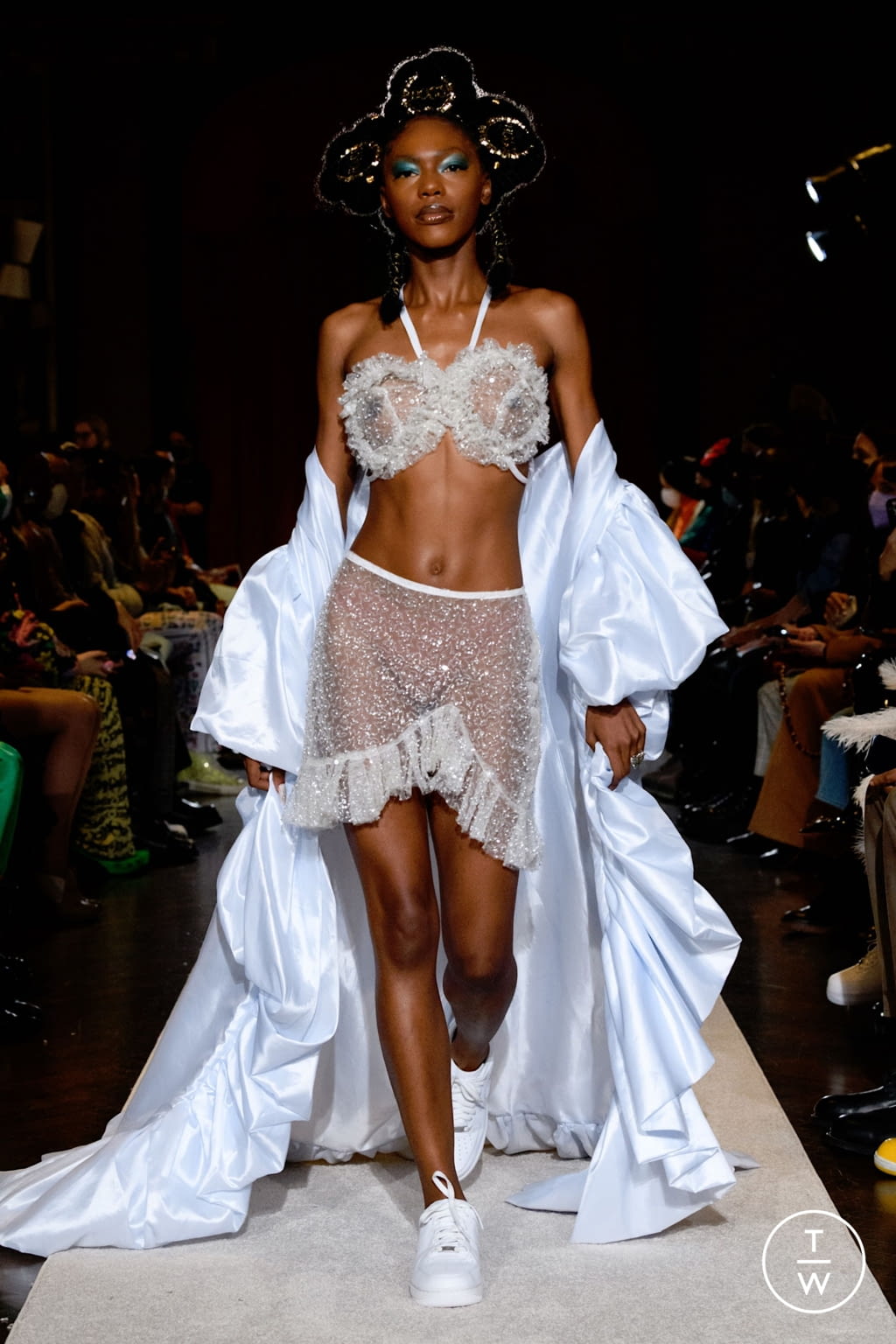 Fashion Week New York Fall/Winter 2022 look 28 de la collection Tia Adeola womenswear
