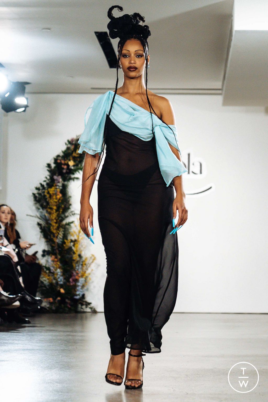Fashion Week New York Fall/Winter 2023 look 12 from the Tia Adeola collection womenswear
