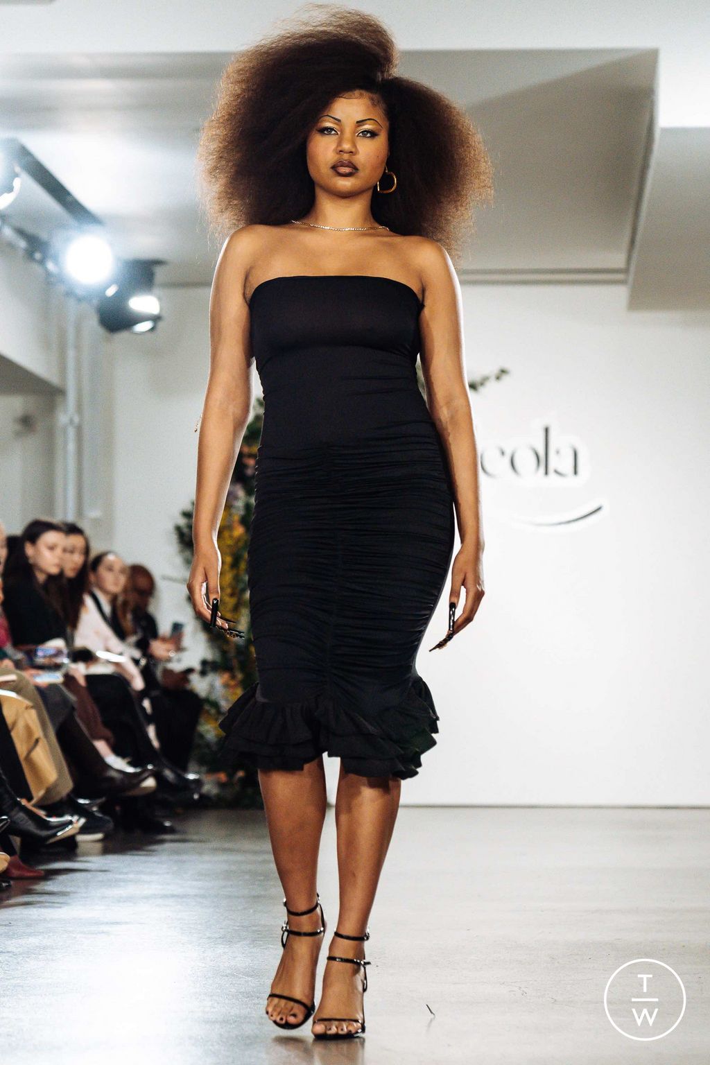 Fashion Week New York Fall/Winter 2023 look 15 from the Tia Adeola collection womenswear