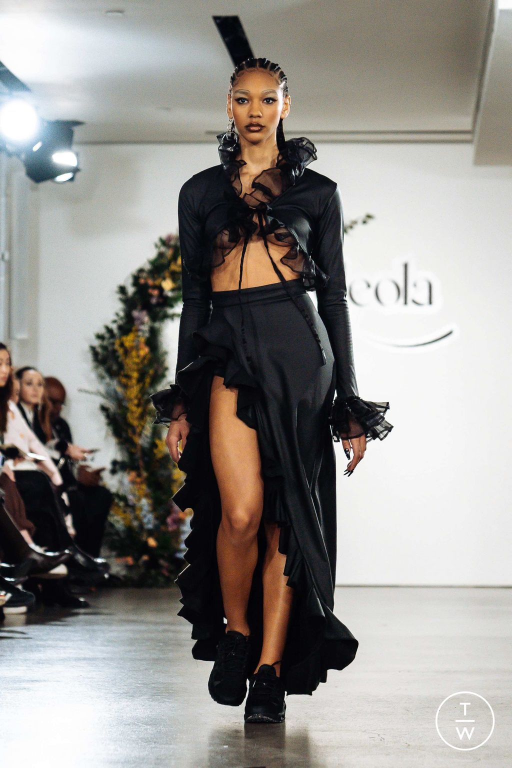 Fashion Week New York Fall/Winter 2023 look 16 de la collection Tia Adeola womenswear