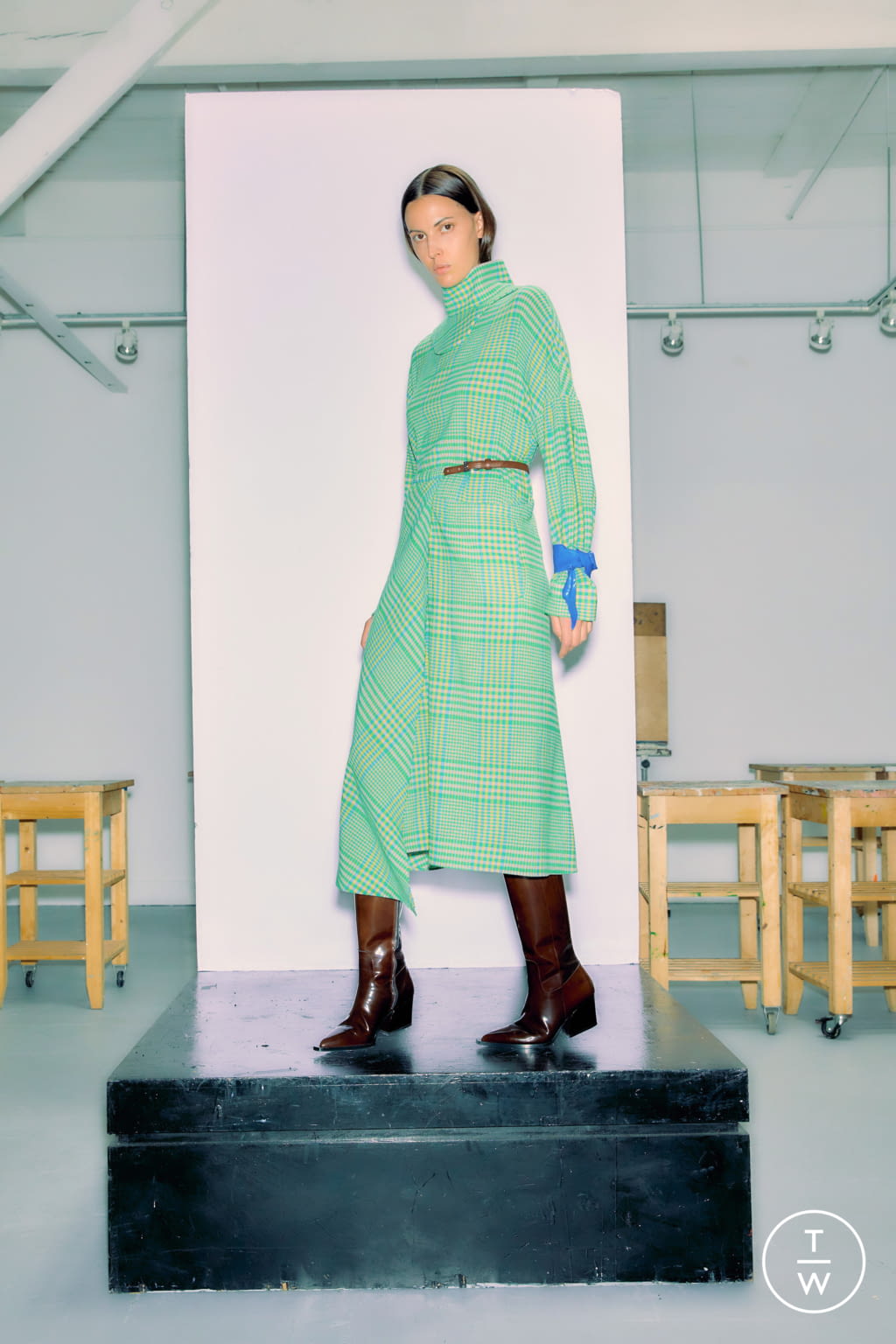 Fashion Week New York Fall/Winter 2021 look 3 from the Tibi collection womenswear