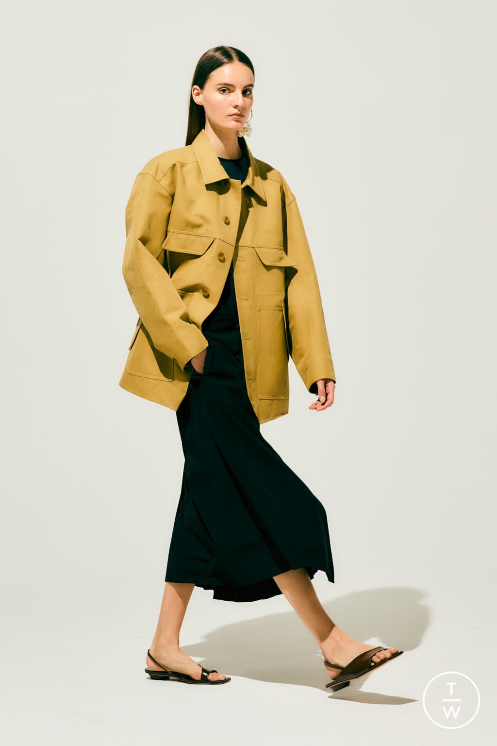 Fashion Week New York Resort 2022 look 6 from the Tibi collection 女装