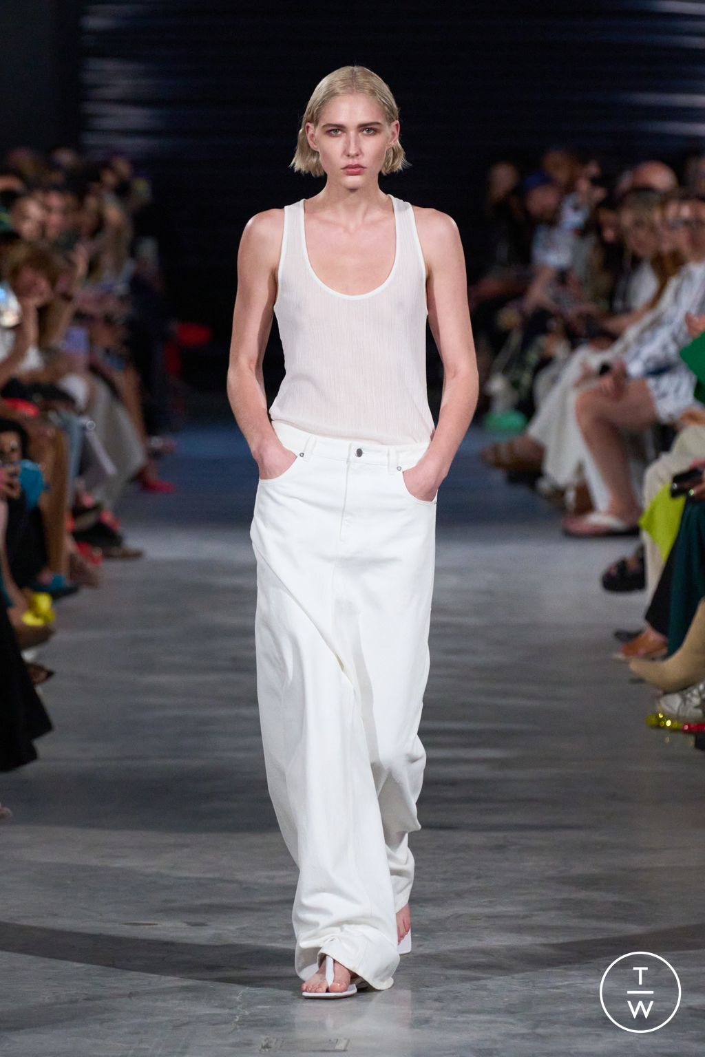 Fashion Week New York Spring/Summer 2023 look 1 de la collection Tibi womenswear