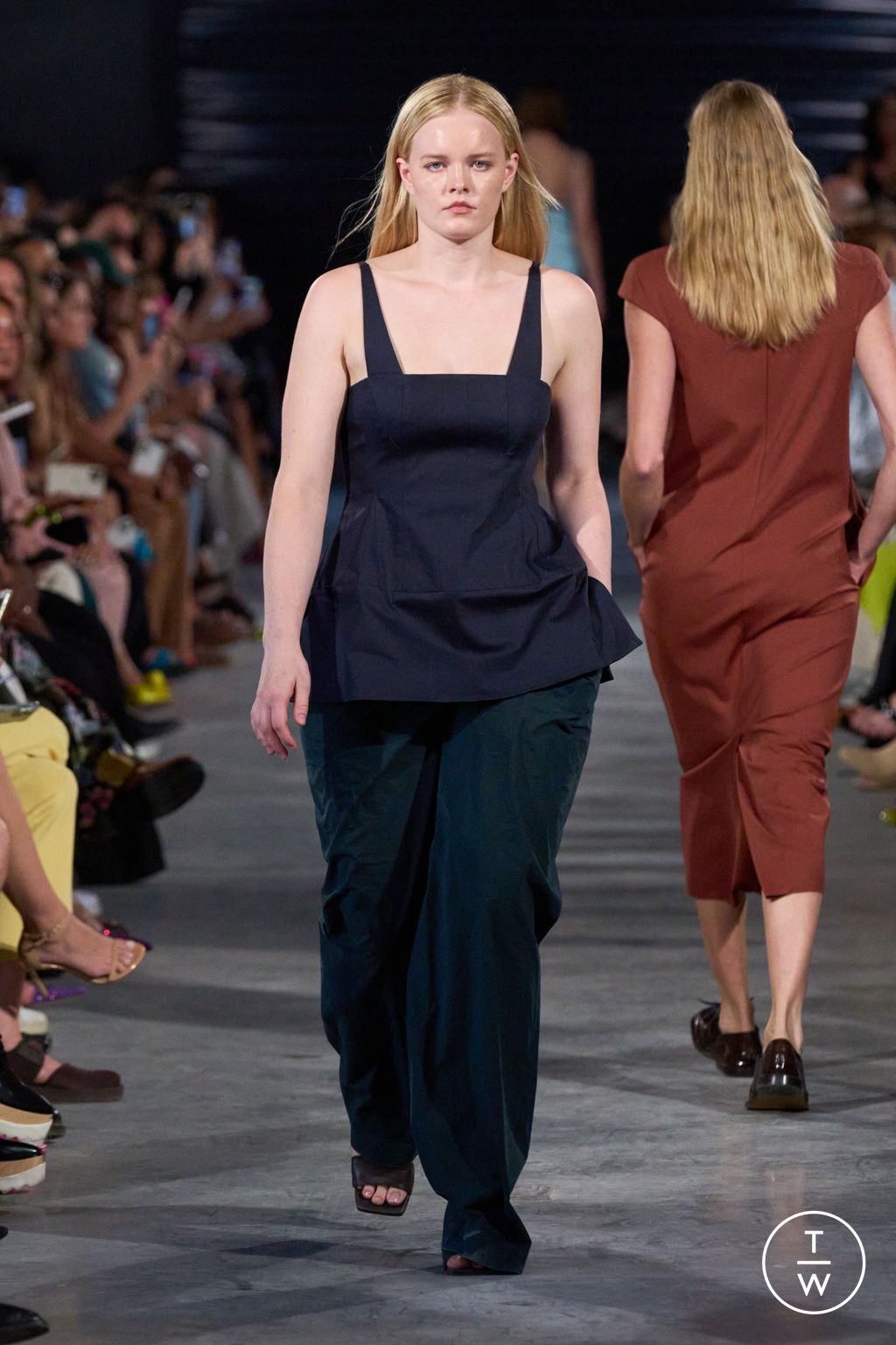 Fashion Week New York Spring/Summer 2023 look 40 from the Tibi collection womenswear