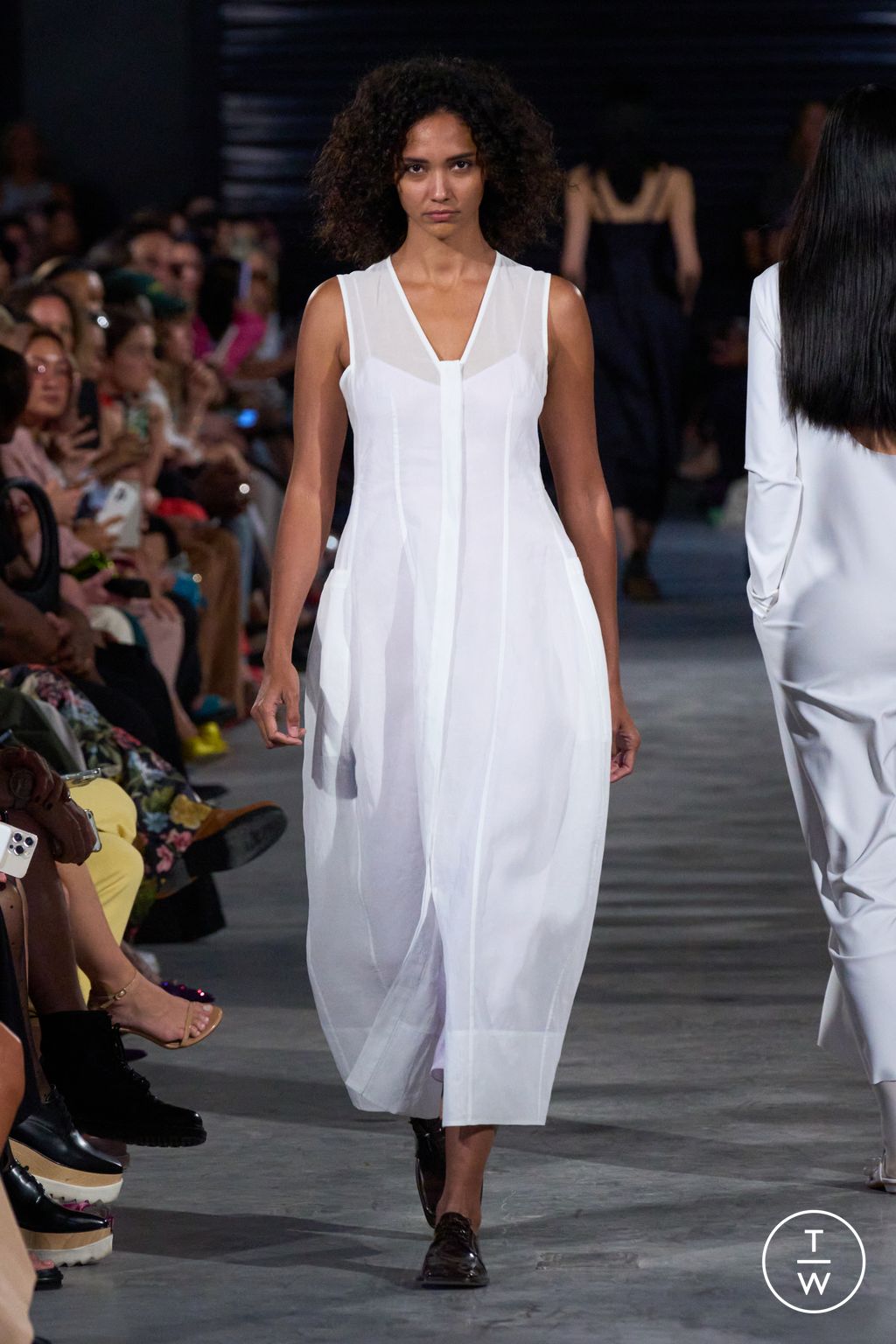 Fashion Week New York Spring/Summer 2023 look 46 from the Tibi collection 女装