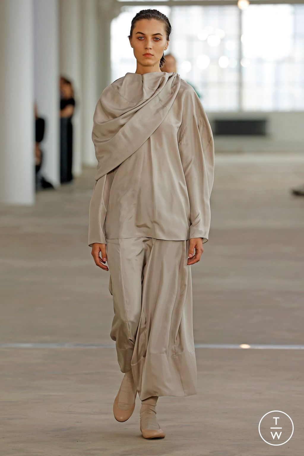 Fashion Week New York Spring/Summer 2024 look 20 from the Tibi collection 女装