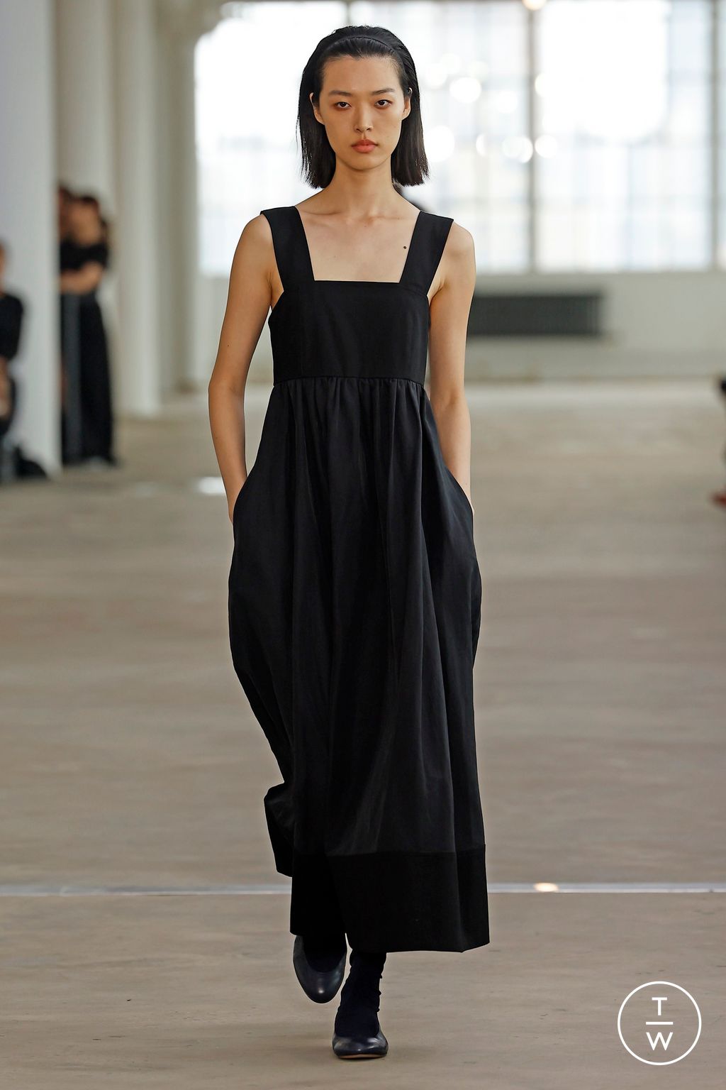 Fashion Week New York Spring/Summer 2024 look 25 from the Tibi collection womenswear