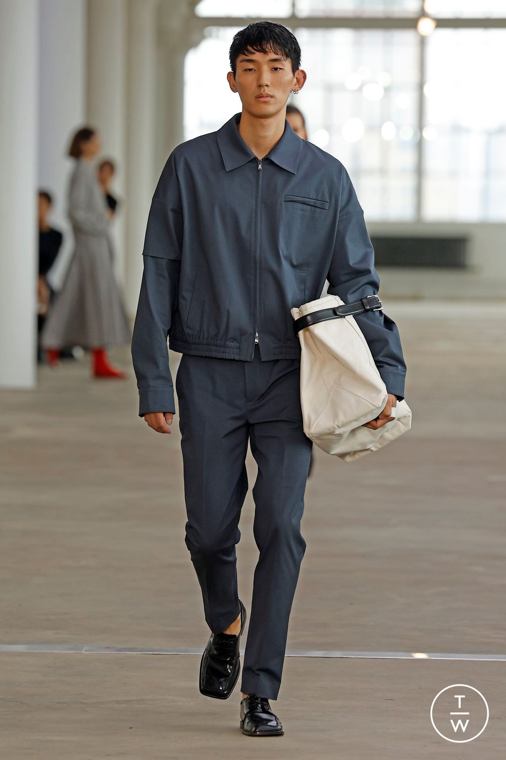 Fashion Week New York Spring/Summer 2024 look 29 from the Tibi collection womenswear