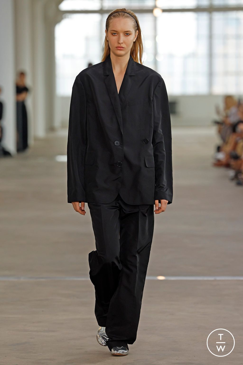 Fashion Week New York Spring/Summer 2024 look 36 from the Tibi collection womenswear