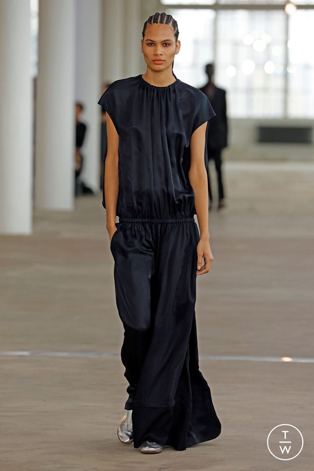 Fashion Week New York Spring/Summer 2024 look 39 from the Tibi collection womenswear