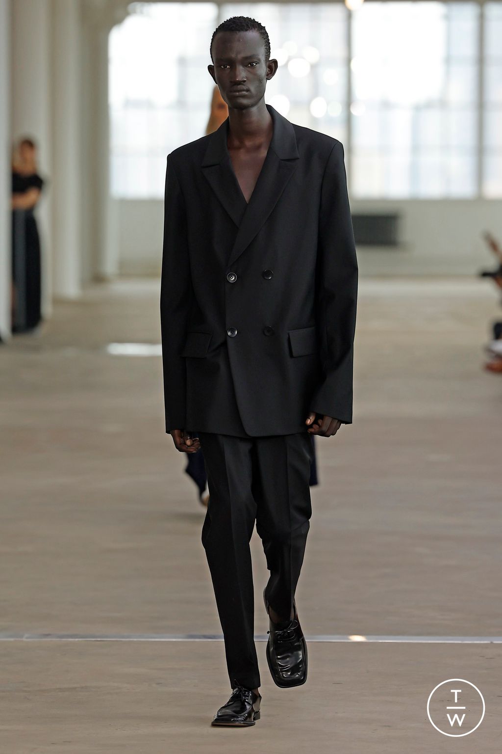 Fashion Week New York Spring/Summer 2024 look 40 from the Tibi collection womenswear