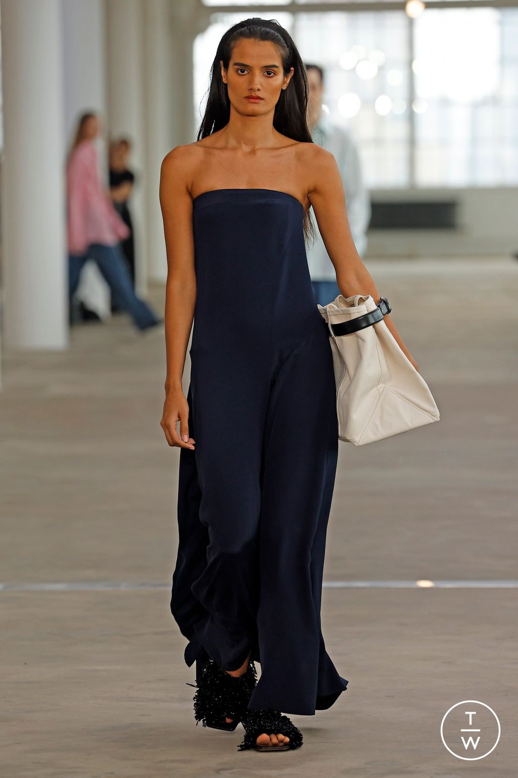 Fashion Week New York Spring/Summer 2024 look 42 from the Tibi collection womenswear