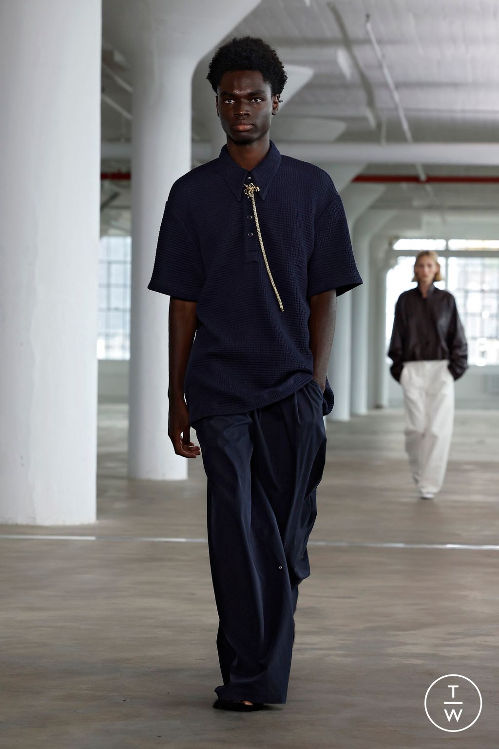 Fashion Week New York Spring/Summer 2025 look 28 from the Tibi collection womenswear