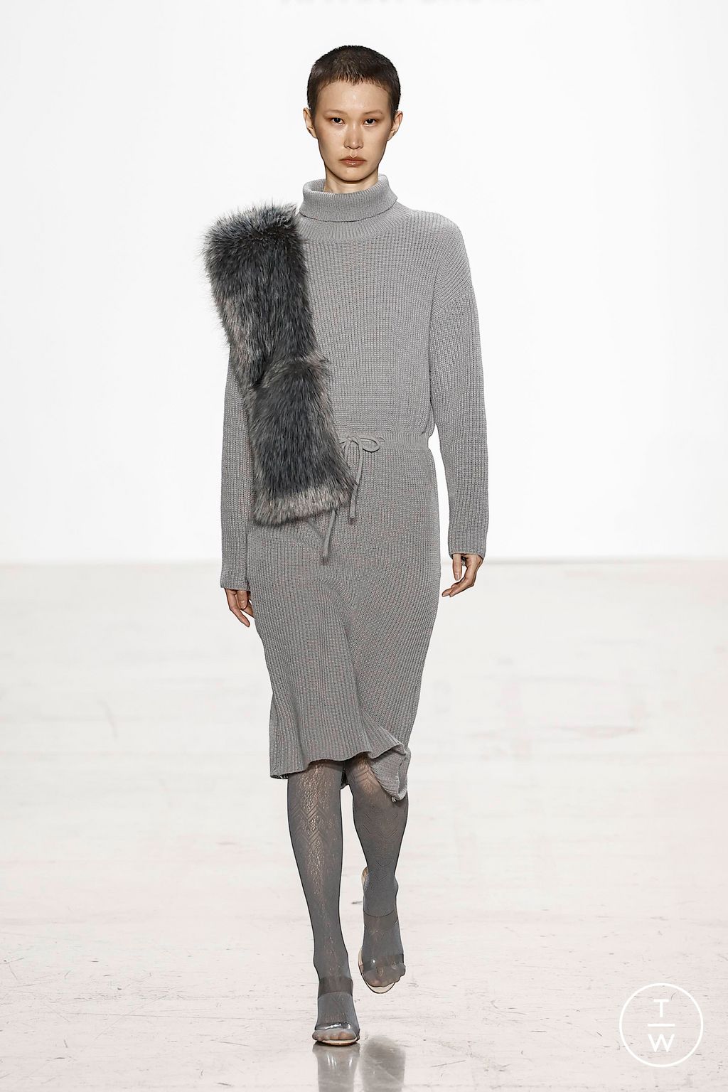 Fashion Week New York Fall/Winter 2023 look 2 from the Tiffany Brown Designs collection 女装
