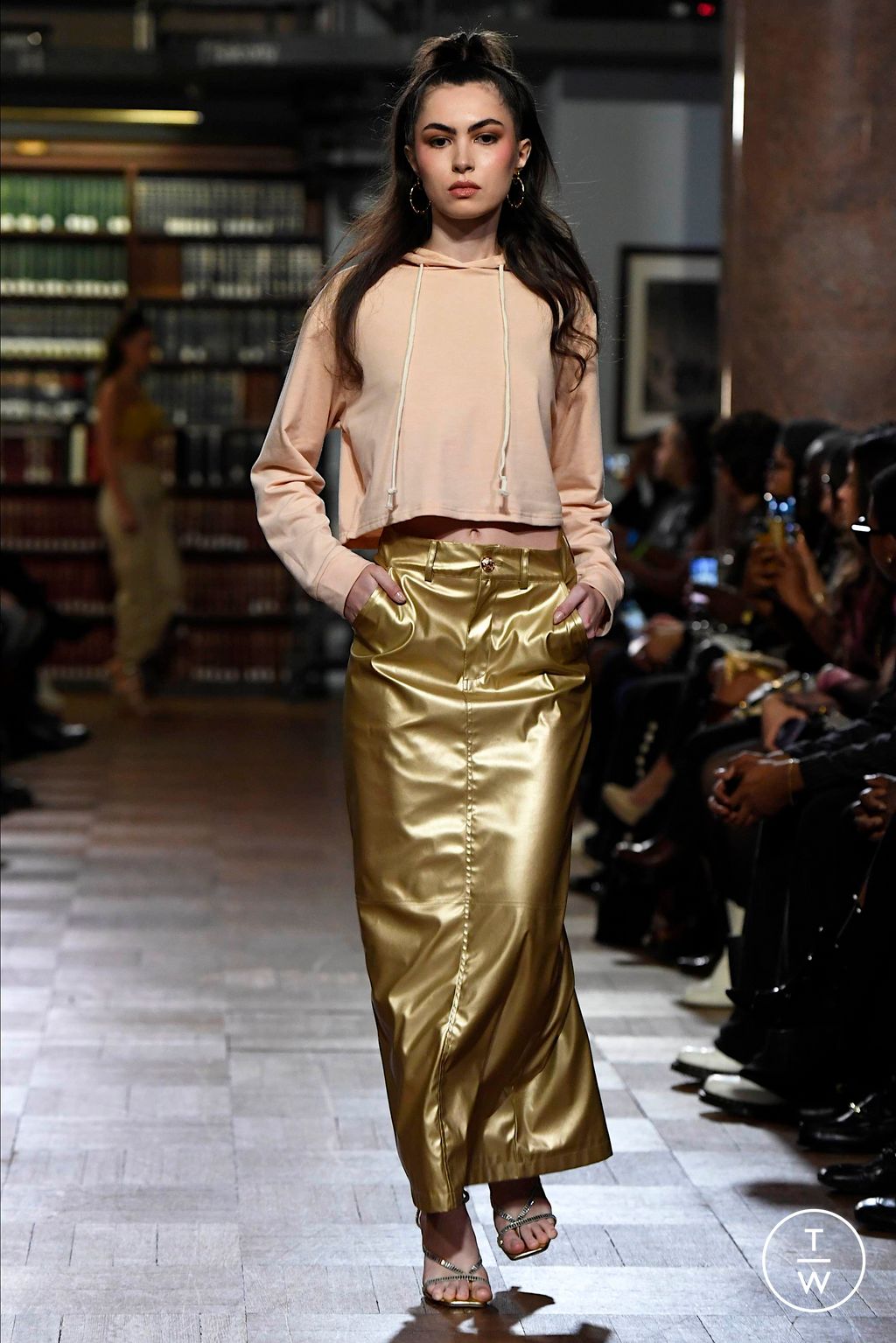 Fashion Week New York Fall/Winter 2024 look 18 from the Tiffany Brown Designs collection womenswear