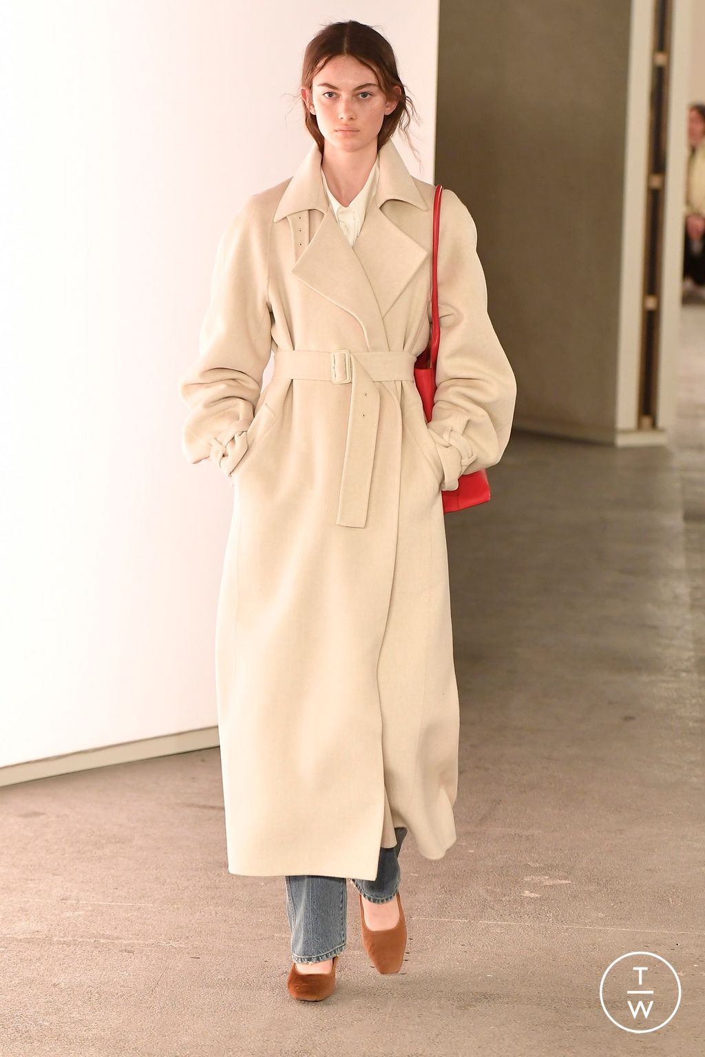 Fashion Week Paris Fall/Winter 2024 look 3 from the Time collection womenswear