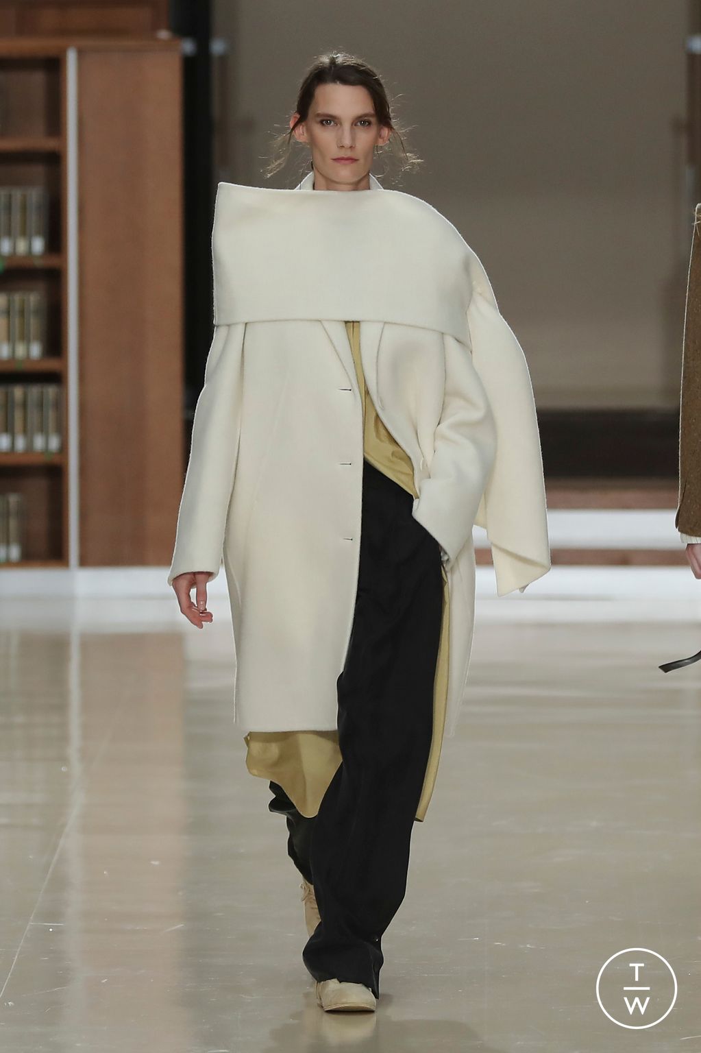 Fashion Week Paris Fall/Winter 2026 look 6 from the Time collection 女装