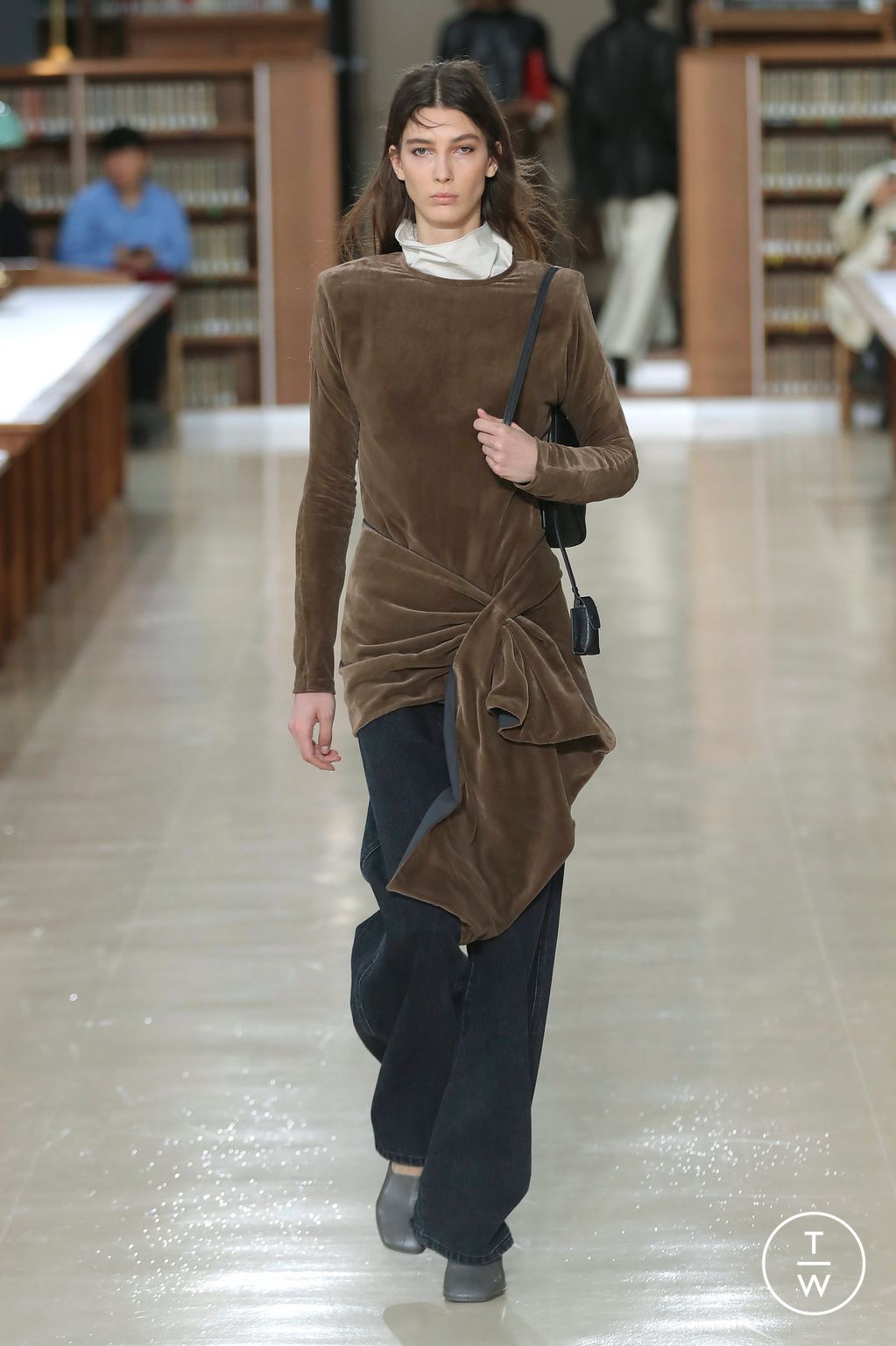 Fashion Week Paris Fall/Winter 2026 look 15 from the Time collection womenswear
