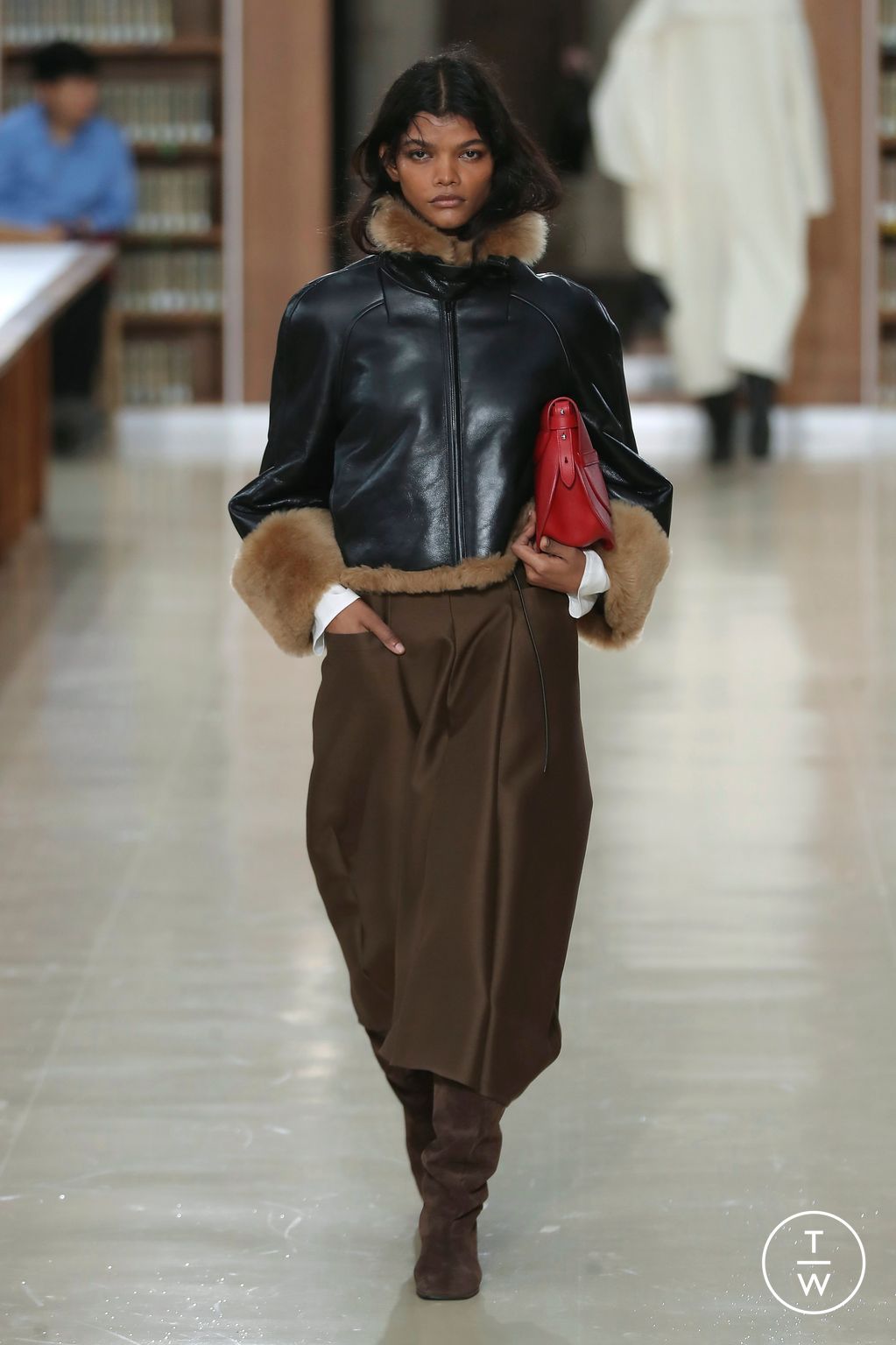 Fashion Week Paris Fall/Winter 2026 look 16 from the Time collection 女装