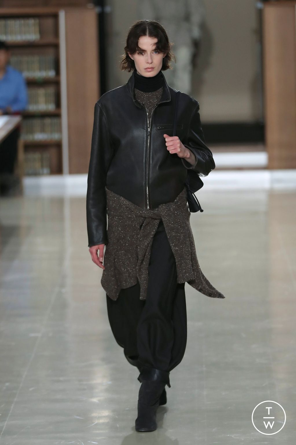 Fashion Week Paris Fall/Winter 2026 look 18 from the Time collection womenswear