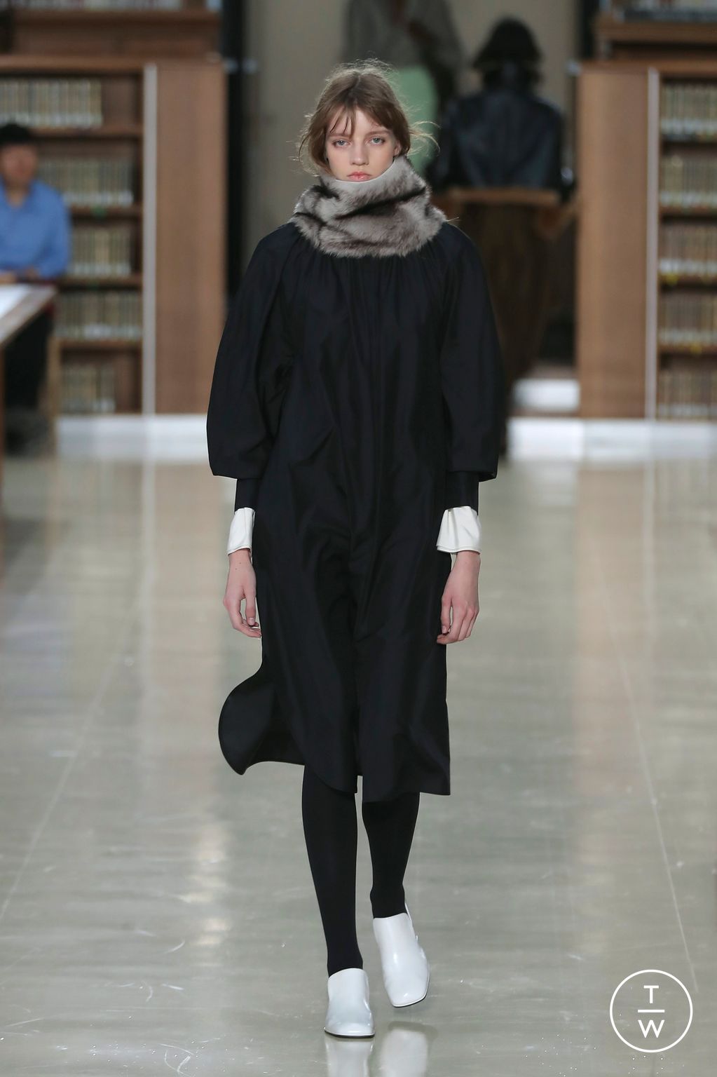 Fashion Week Paris Fall/Winter 2026 look 21 from the Time collection womenswear