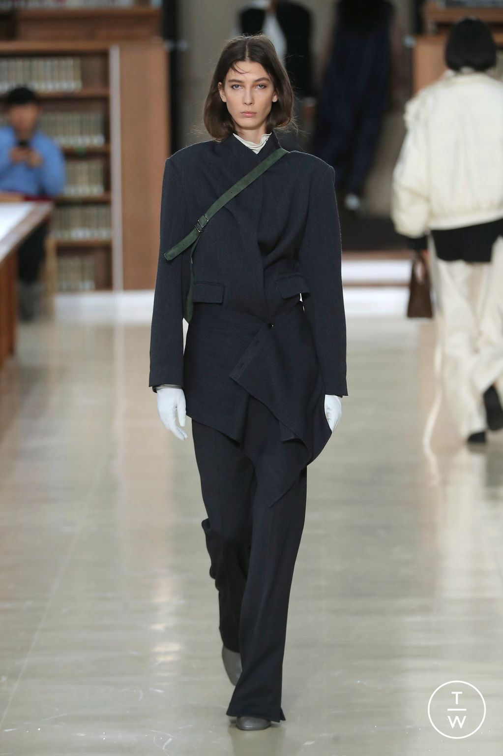 Fashion Week Paris Fall/Winter 2026 look 35 from the Time collection womenswear