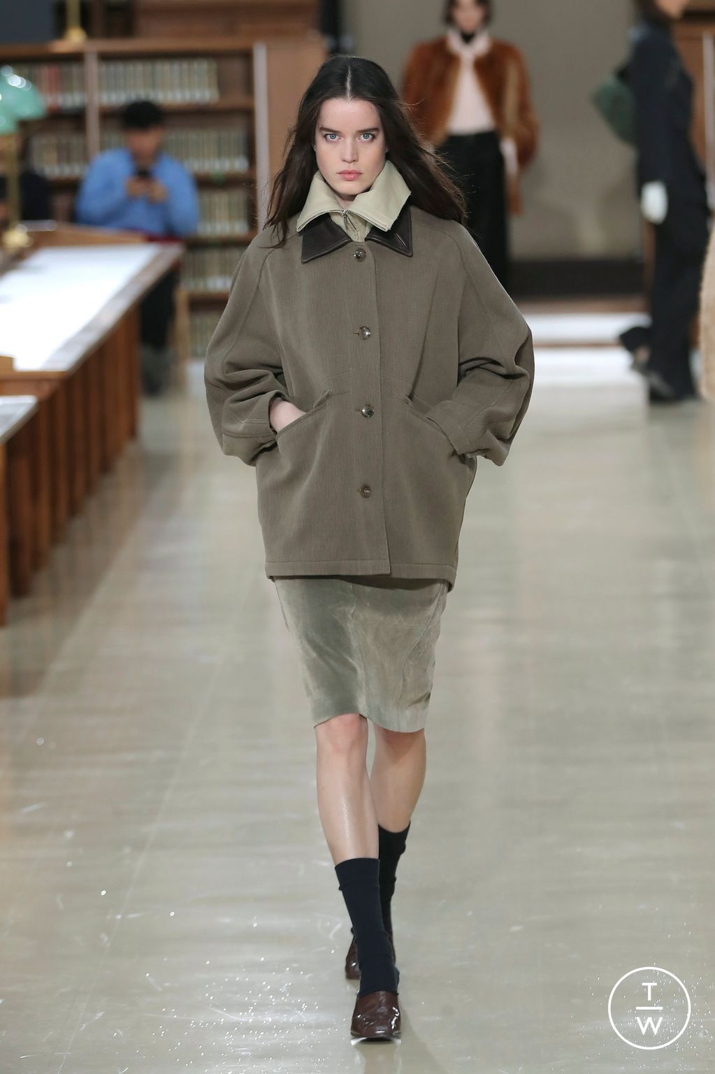 Fashion Week Paris Fall/Winter 2026 look 37 from the Time collection womenswear