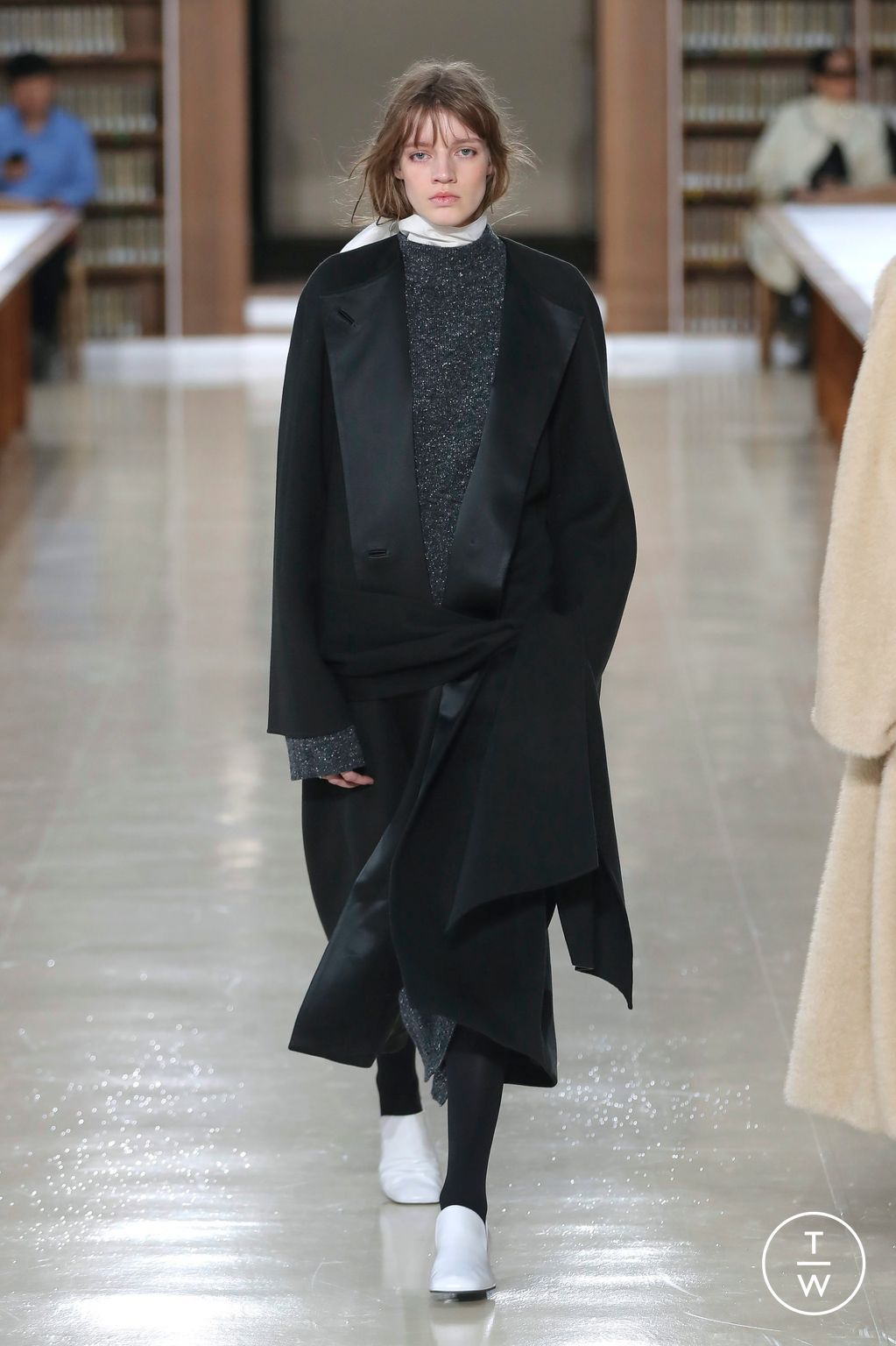 Fashion Week Paris Fall/Winter 2026 look 44 from the Time collection womenswear