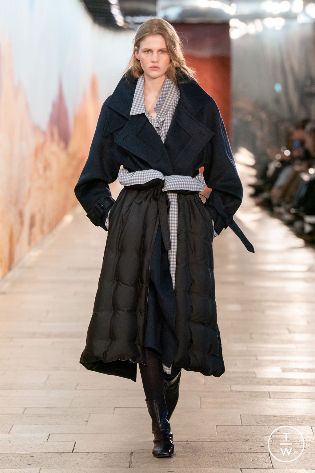 Fashion Week Paris Fall/Winter 2025 look 11 from the Time collection womenswear