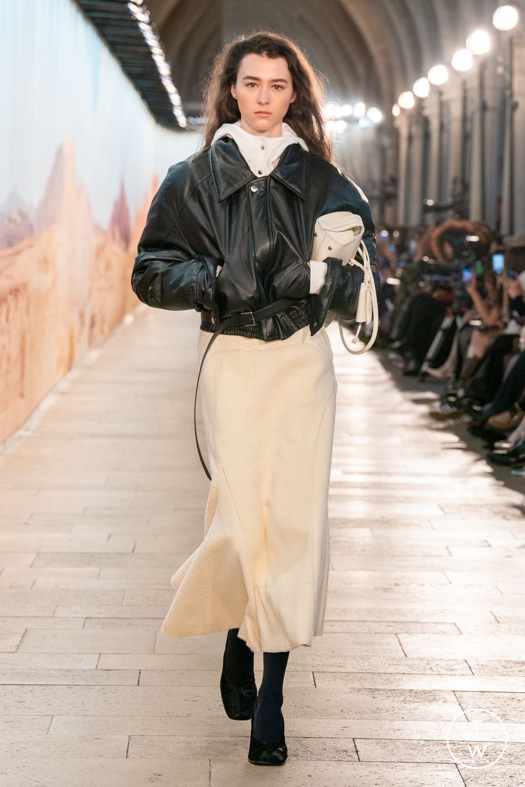 Fashion Week Paris Fall/Winter 2025 look 15 from the Time collection womenswear
