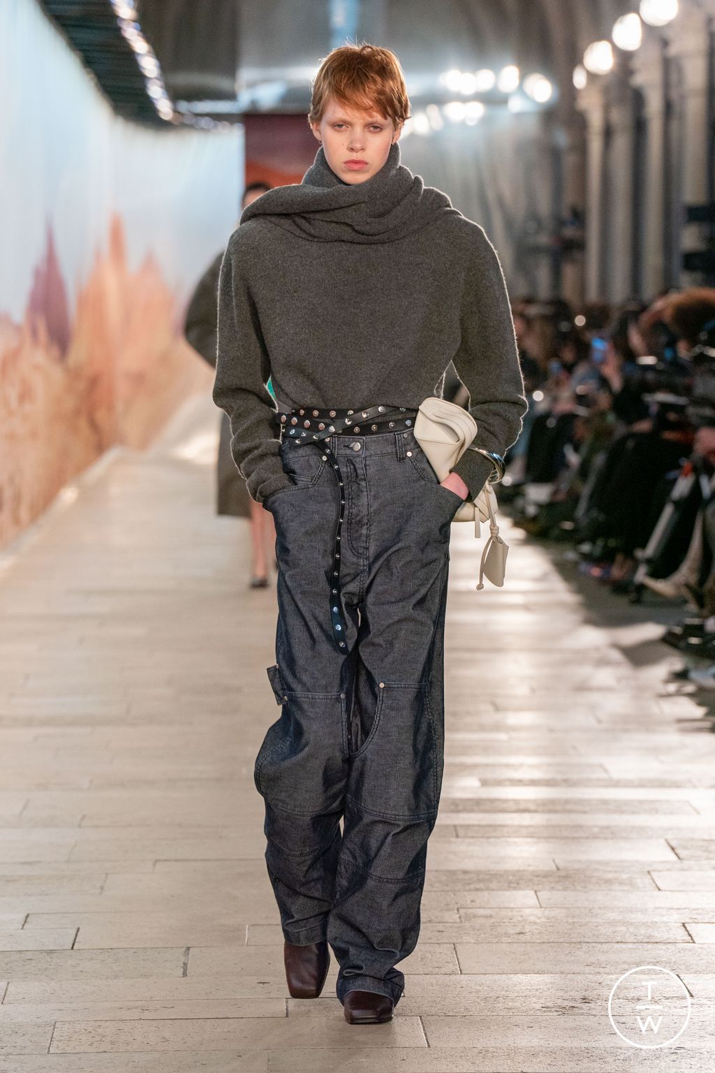 Fashion Week Paris Fall/Winter 2025 look 24 from the Time collection womenswear