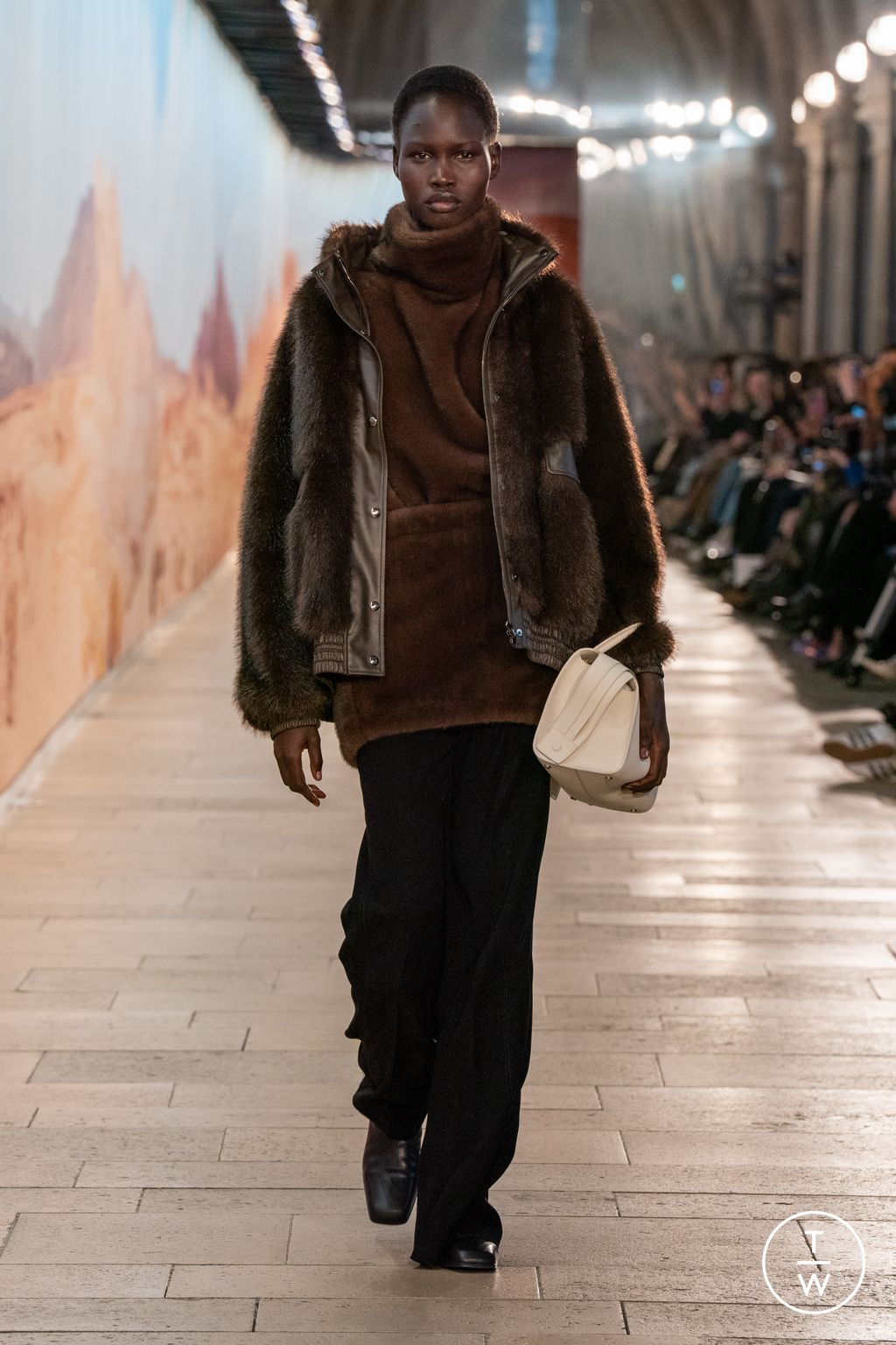 Fashion Week Paris Fall/Winter 2025 look 33 from the Time collection womenswear