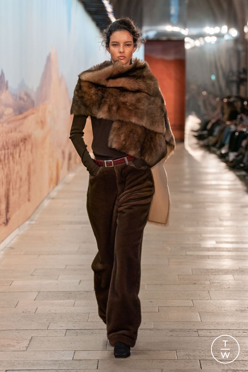 Fashion Week Paris Fall/Winter 2025 look 36 from the Time collection womenswear