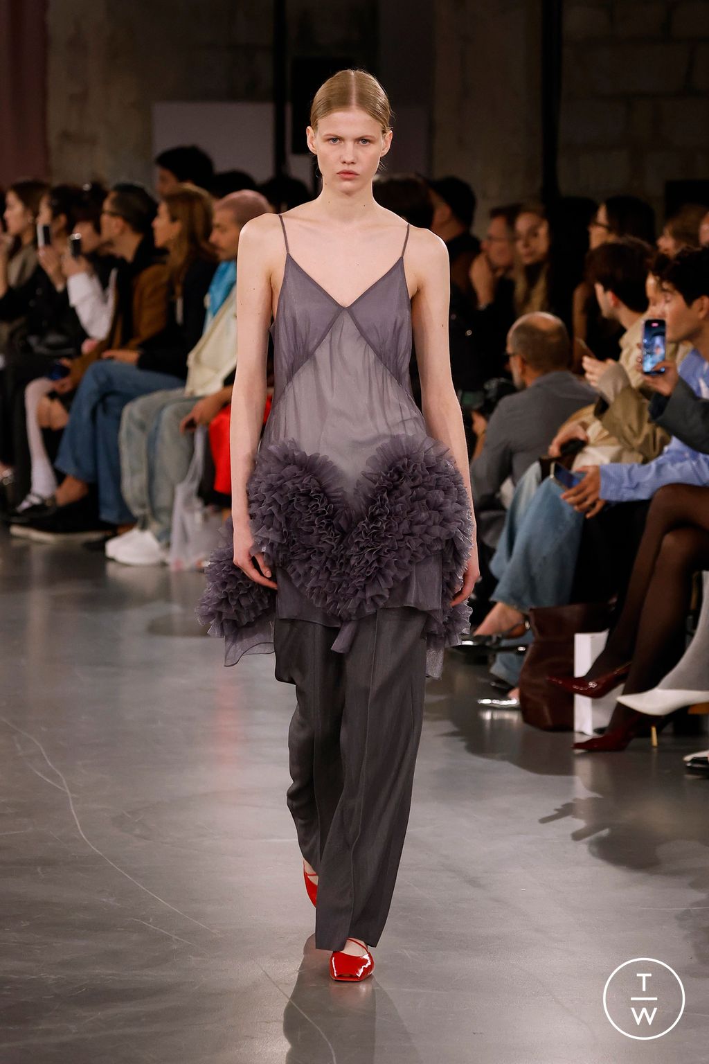 Fashion Week Paris Spring/Summer 2025 look 2 from the Time collection womenswear