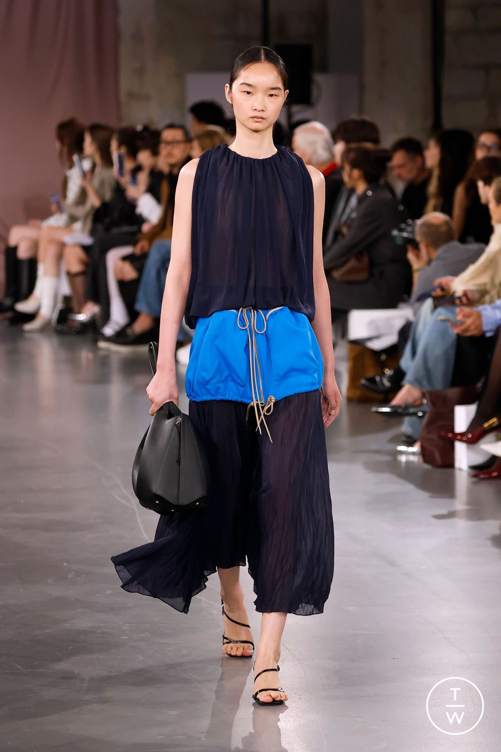 Fashion Week Paris Spring-Summer 2025 look 19 from the Time collection womenswear